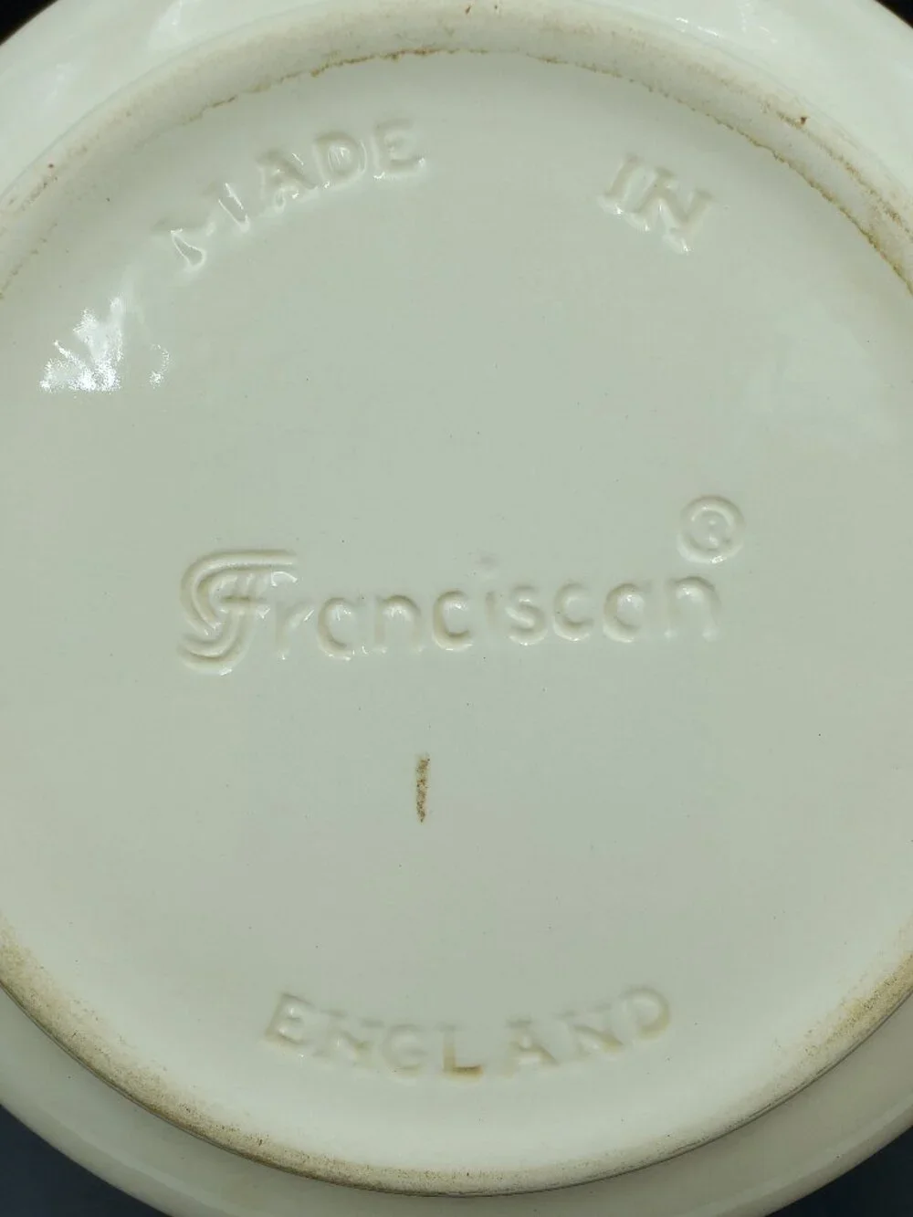 Franciscan Apple Round Vegetable Serving Bowl Made in England 7.5